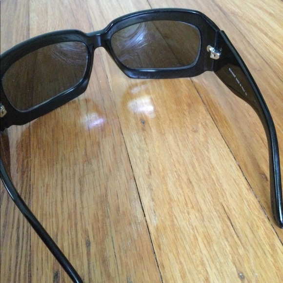 Chanel mother of pearl sunglasses SOLD - Picture 5 of 11